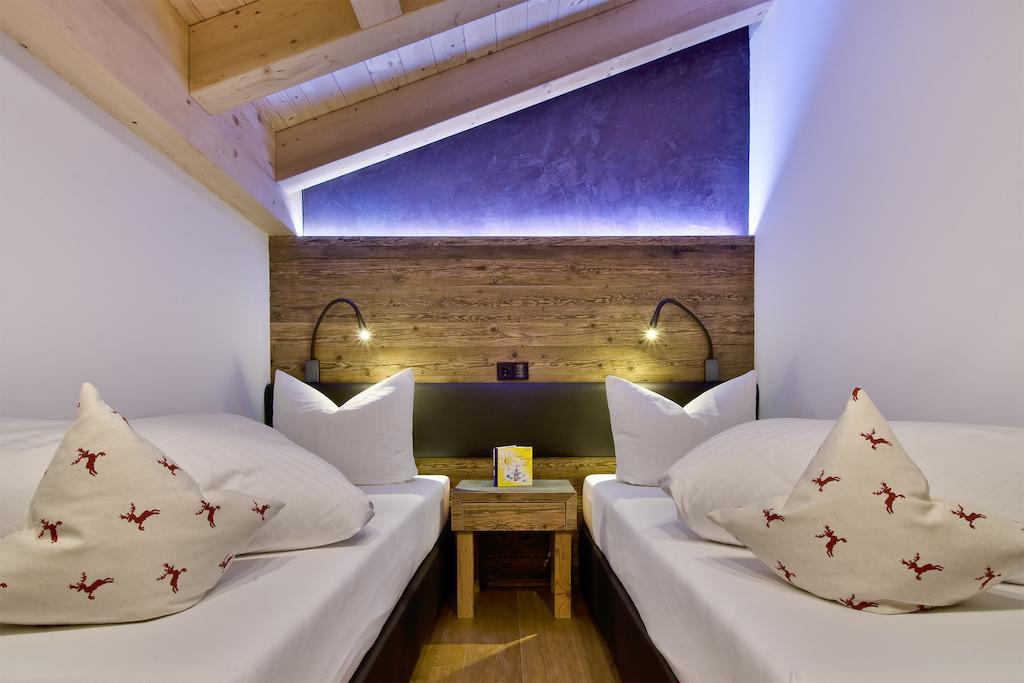 Pete Alpine Boutique Hotel - Klein Und Fein - Private Spa Suiten Und Zimmer Sankt Anton am Arlberg Oda fotoğraf